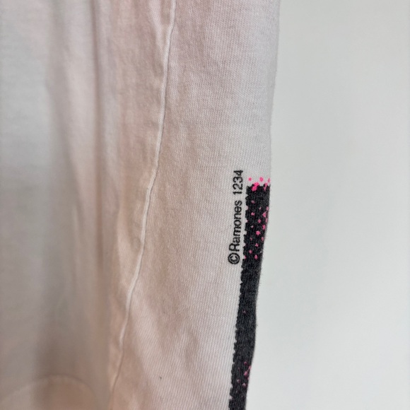 Vintage Dee Dee Ramone band tshirt - Picture 4 of 8